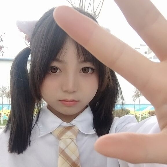 默默不温柔的照片