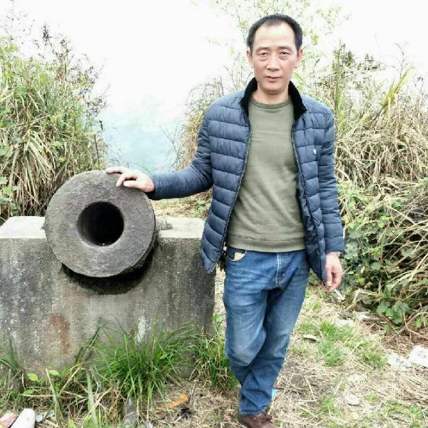 老虎苦恋善良的照片