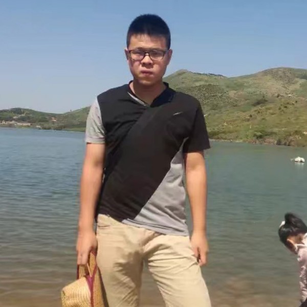 粗犷晨阳的照片