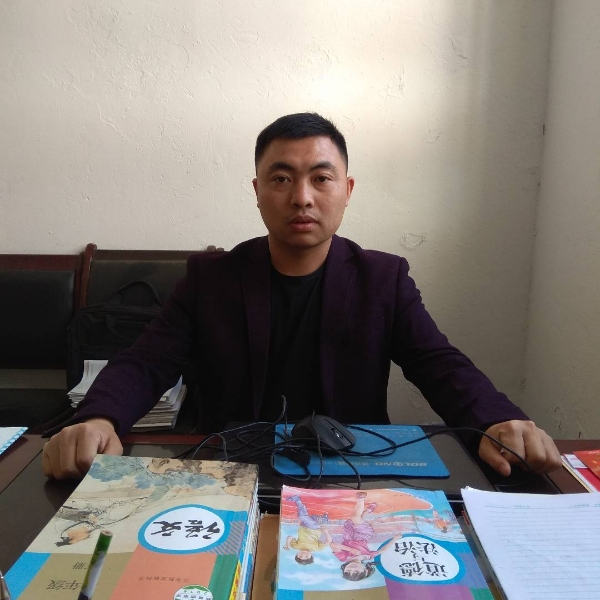 甄心实意的照片