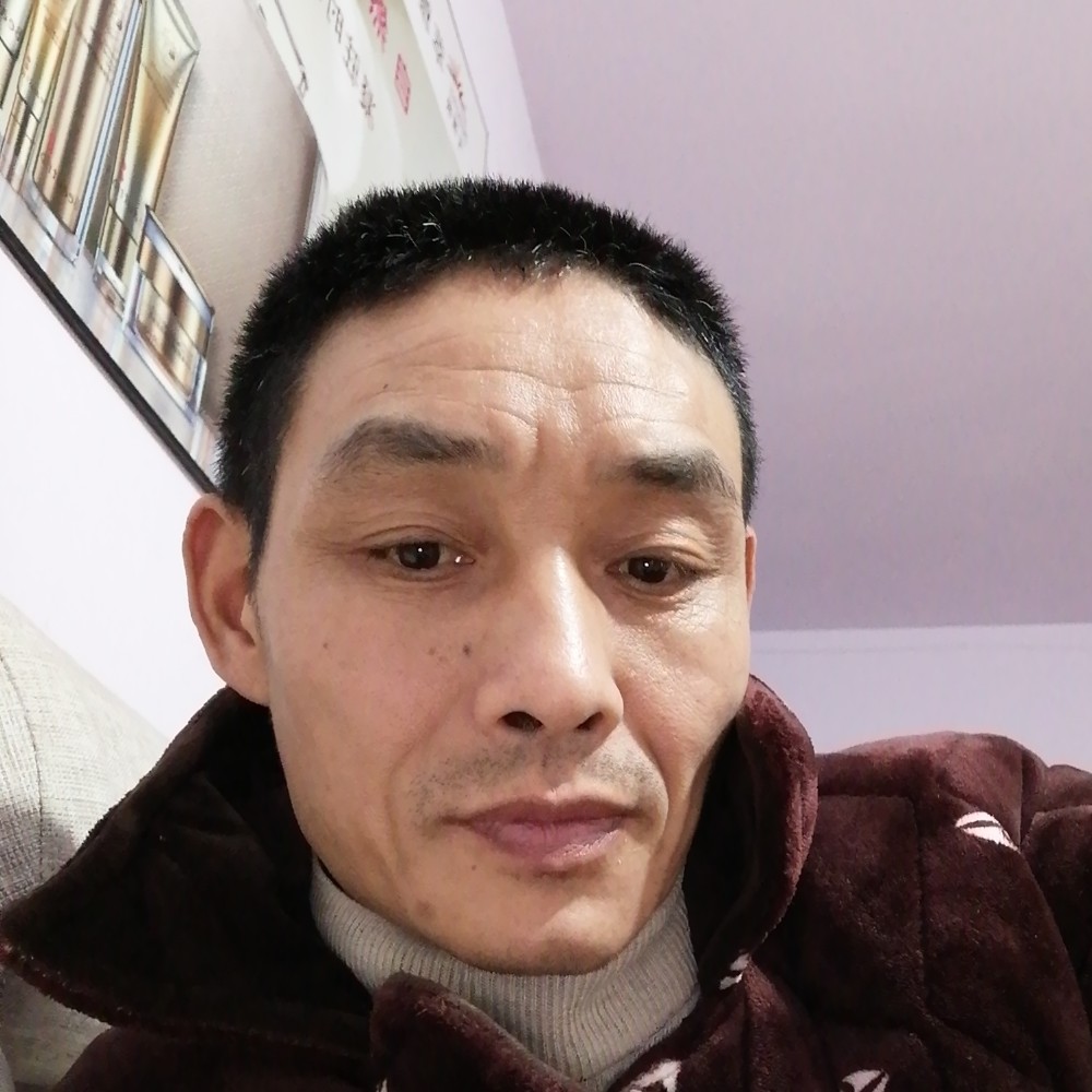 虚心拿爱情的照片