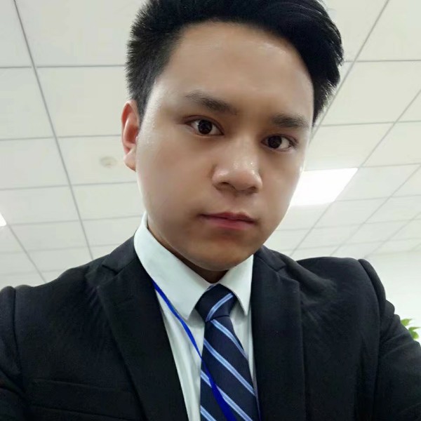 只钟情于一人的照片