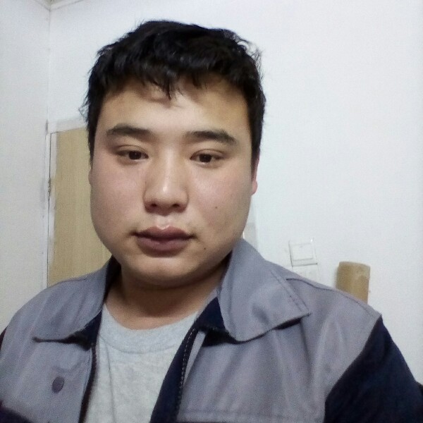 小蘑菇相许阔达的照片