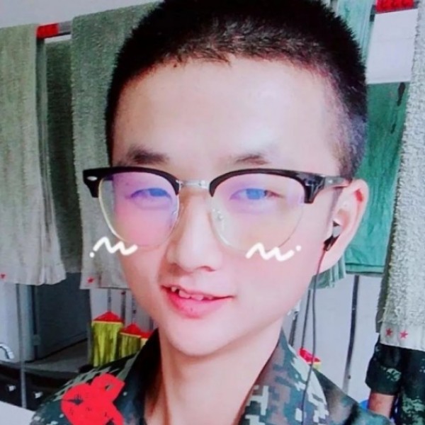执着那小伙的照片