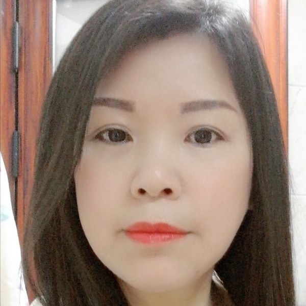 错落爱台灯的照片
