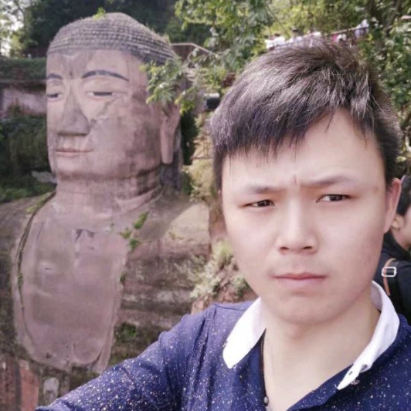 冷酷泪了冷月的照片