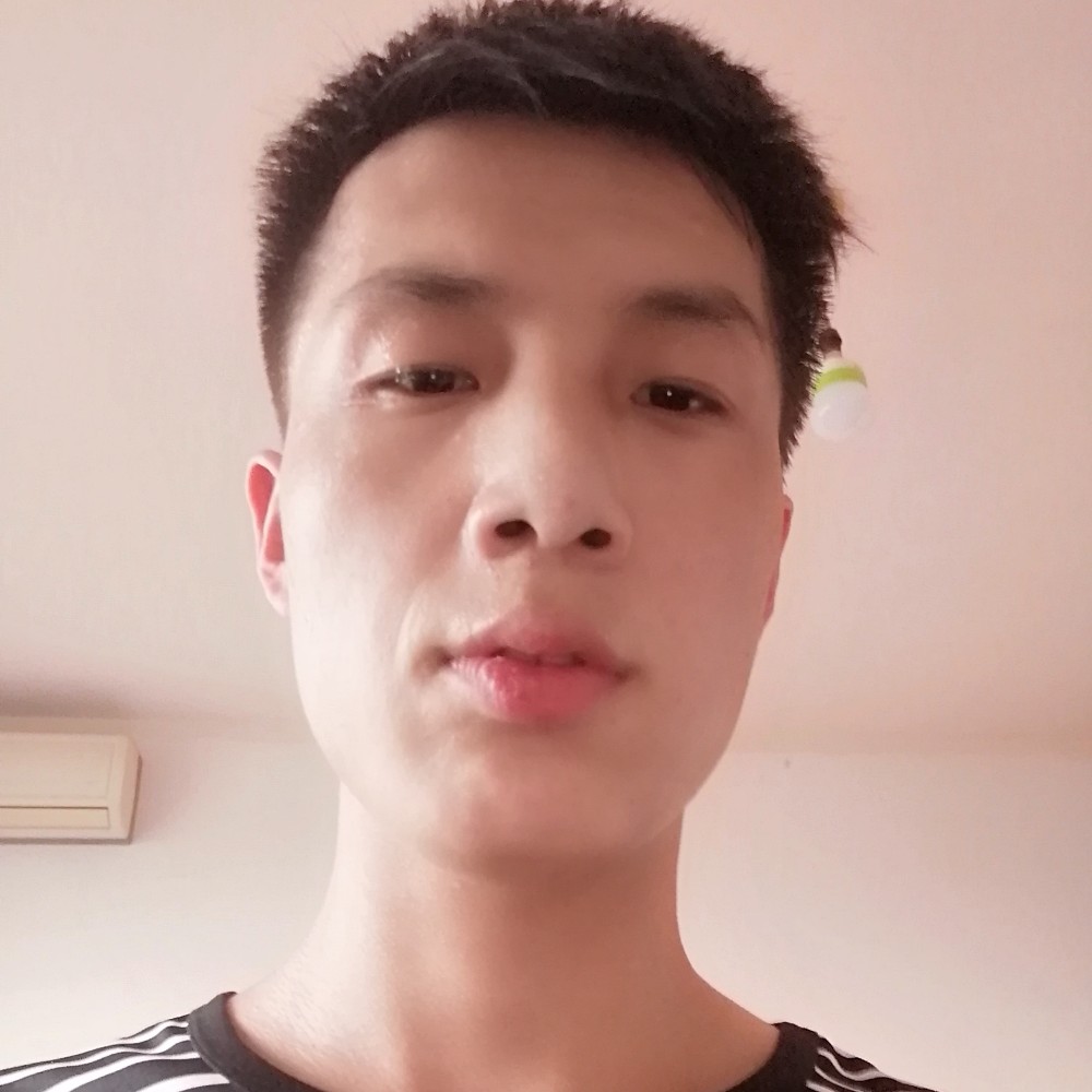 恬静深拥音响的照片