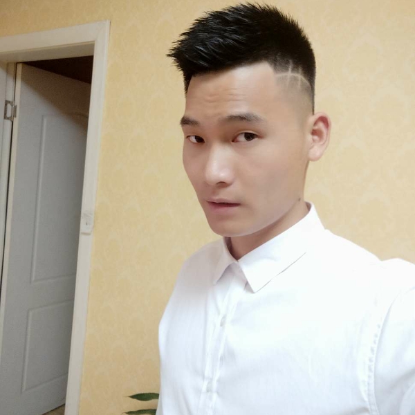 白虎一的照片