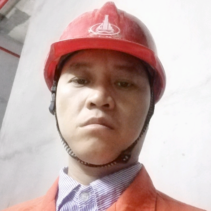 帅哥闻热情的照片