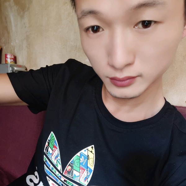 离异男子的照片
