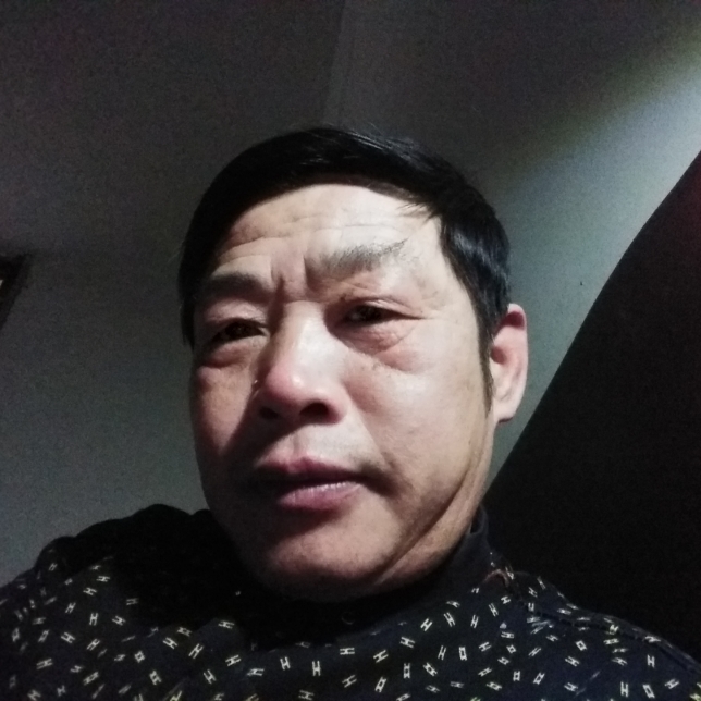 鳗鱼萝莉的照片