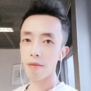 Ζ e r o的照片
