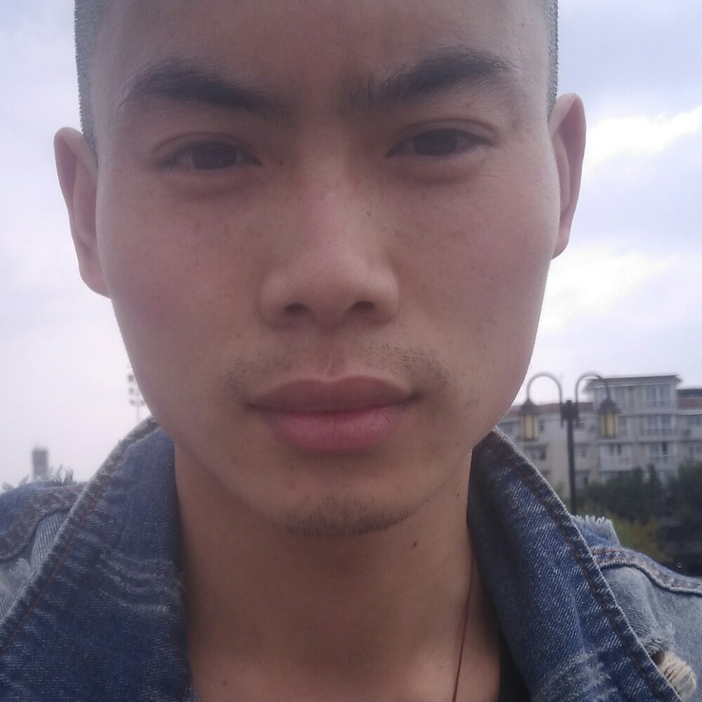 摩托风中的照片