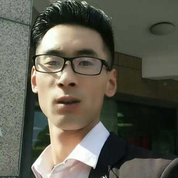 严梓涵的照片