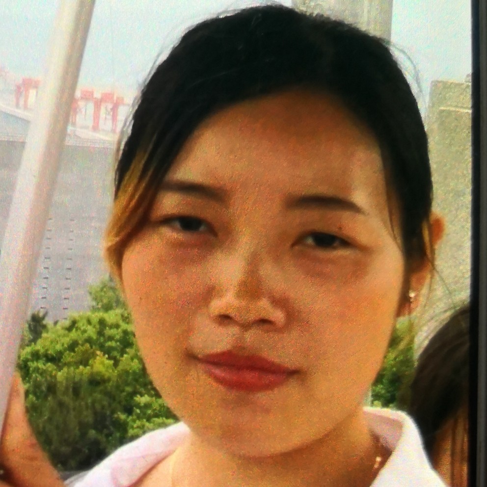 黑猫多情的照片