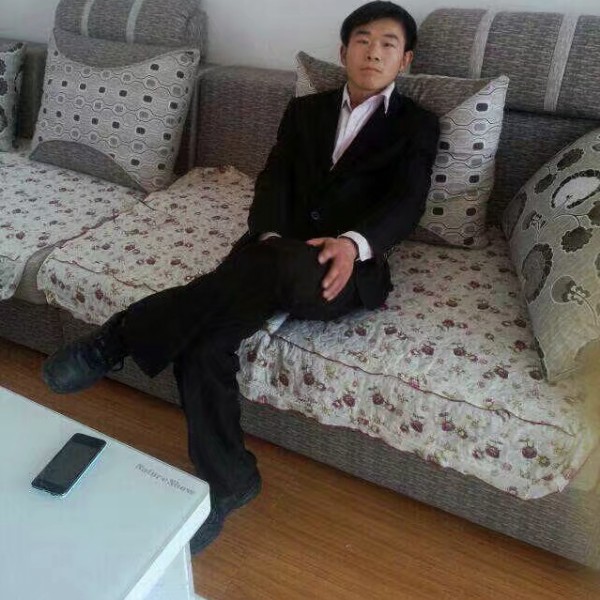 殷勇的照片