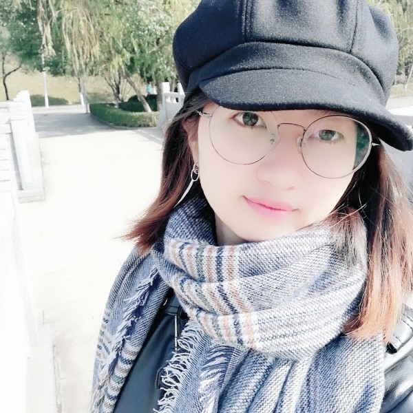 秀丽灵子的照片