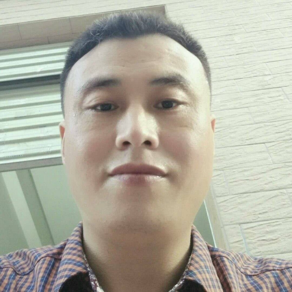 美女万岁的照片