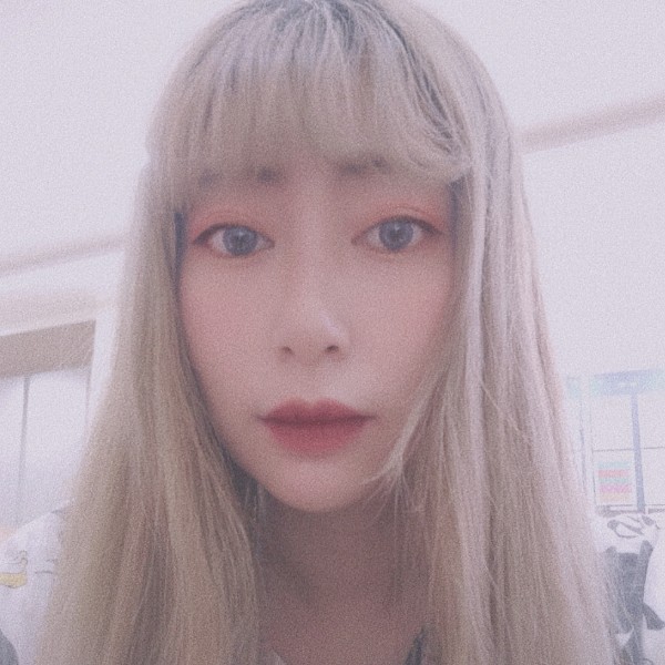 尹沫汐的照片