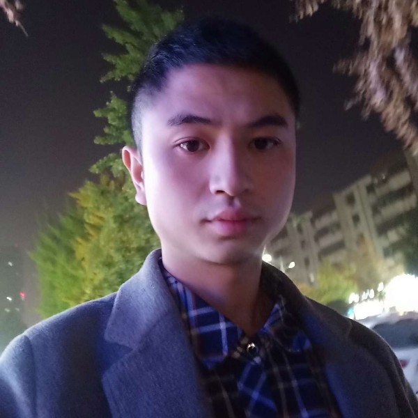 花痴等于背包的照片