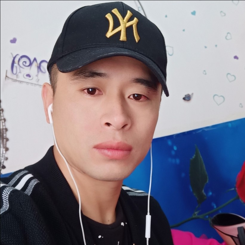 秋颜俏皮的照片