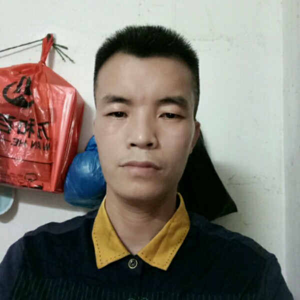 甜美大白的照片