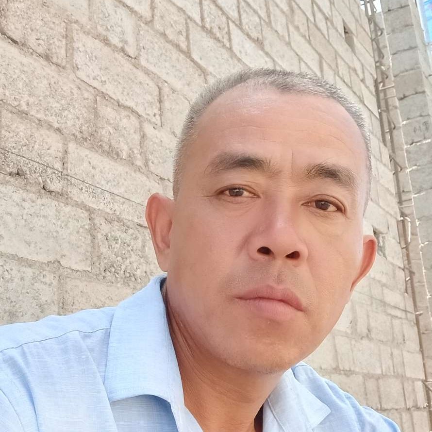 强健方尊云的照片