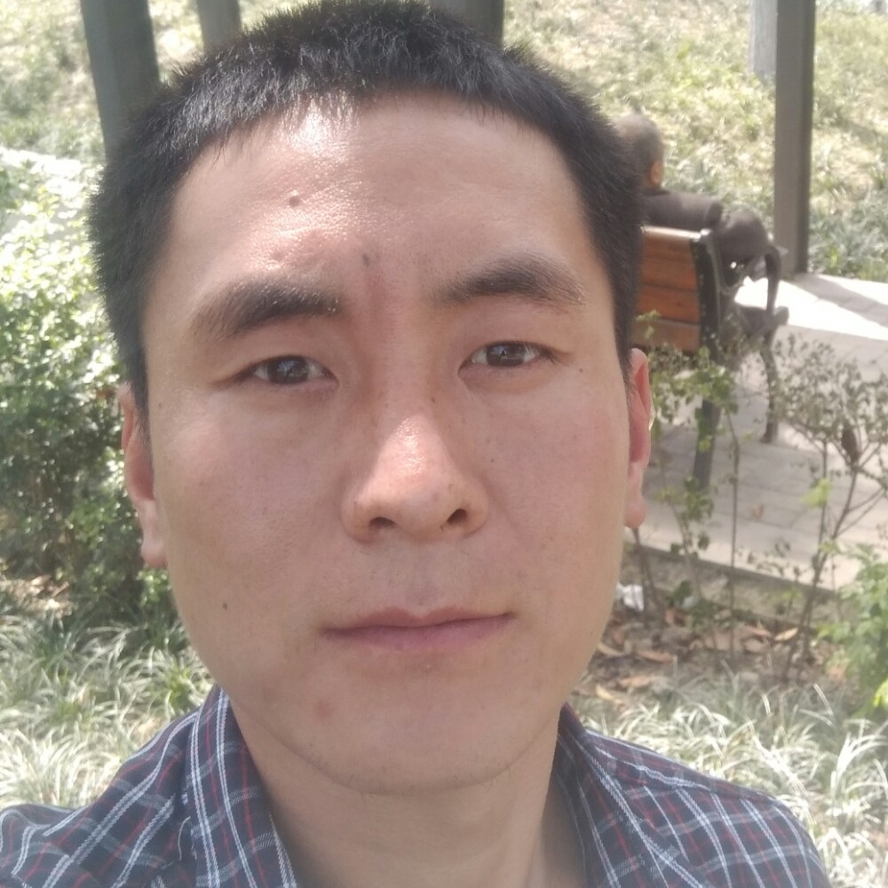 微凉深情的照片