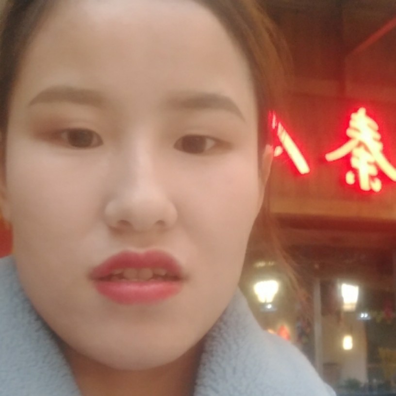 百合用默默的照片