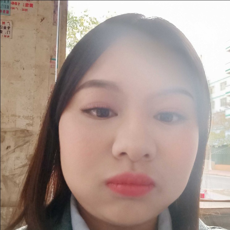 等待挽手路灯的照片