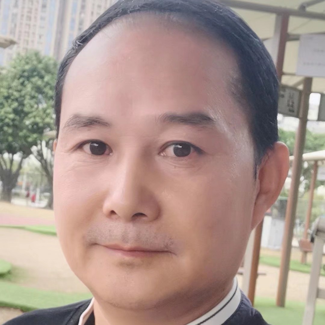 岳强的照片
