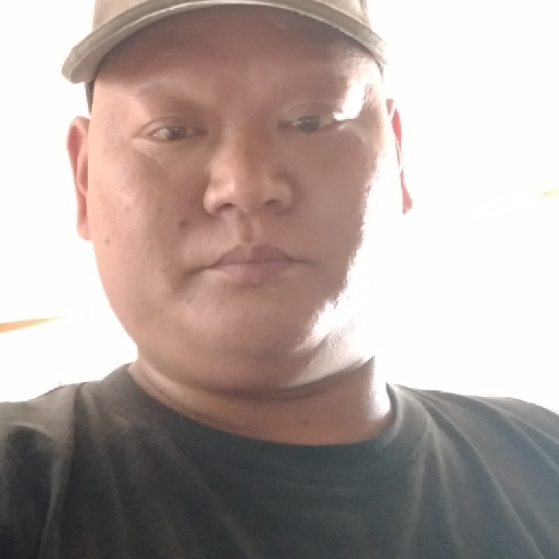 超短裙自信的照片