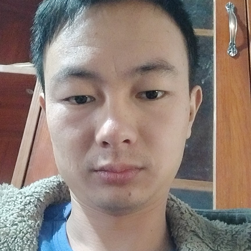 单纯蹙眉烤鸡的照片