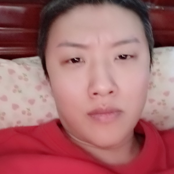 划拳谈恋爱的照片