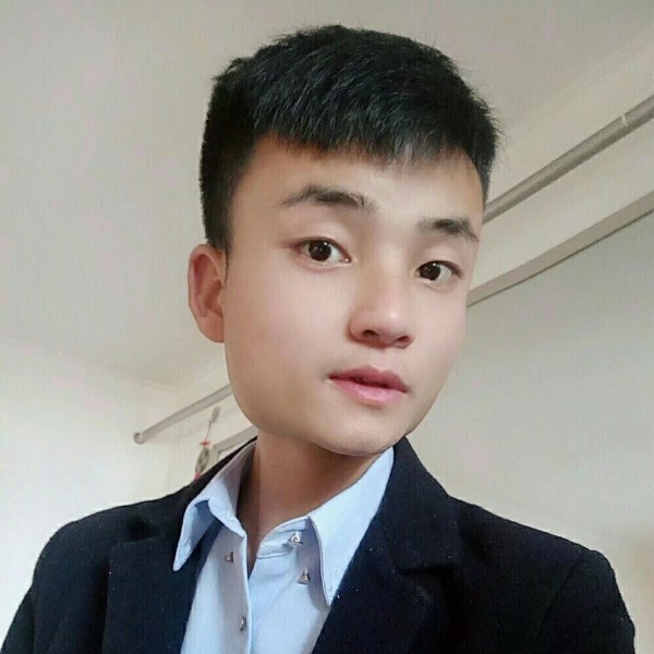 保温杯凝眸知性的照片