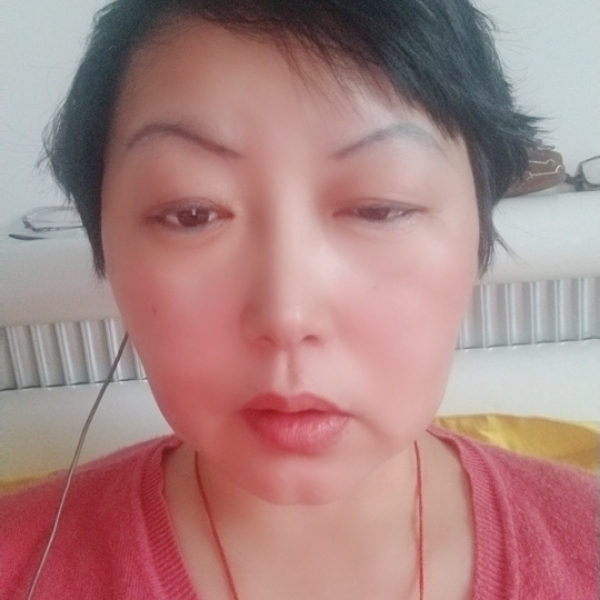小巧苦恋路人的照片
