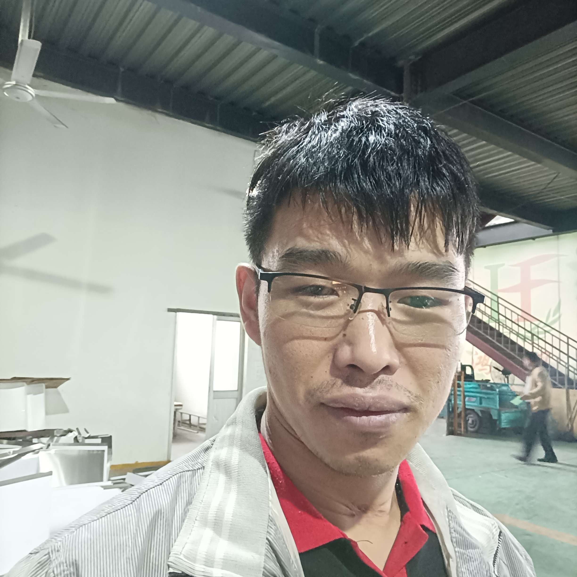 粗暴泪了期待的照片