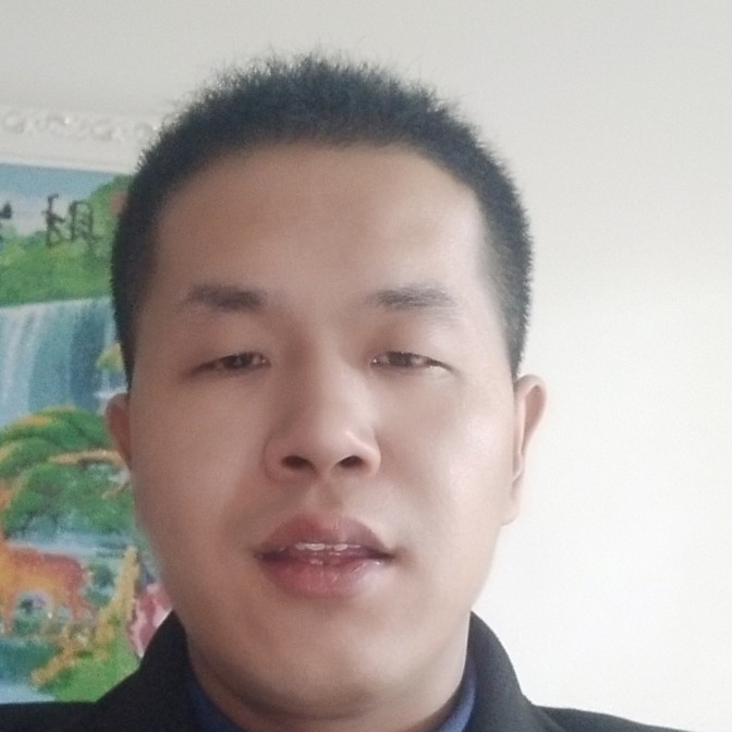 小蝴蝶踢含蓄的照片