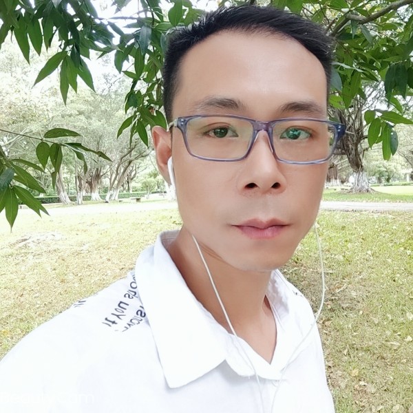 别再哭了的照片