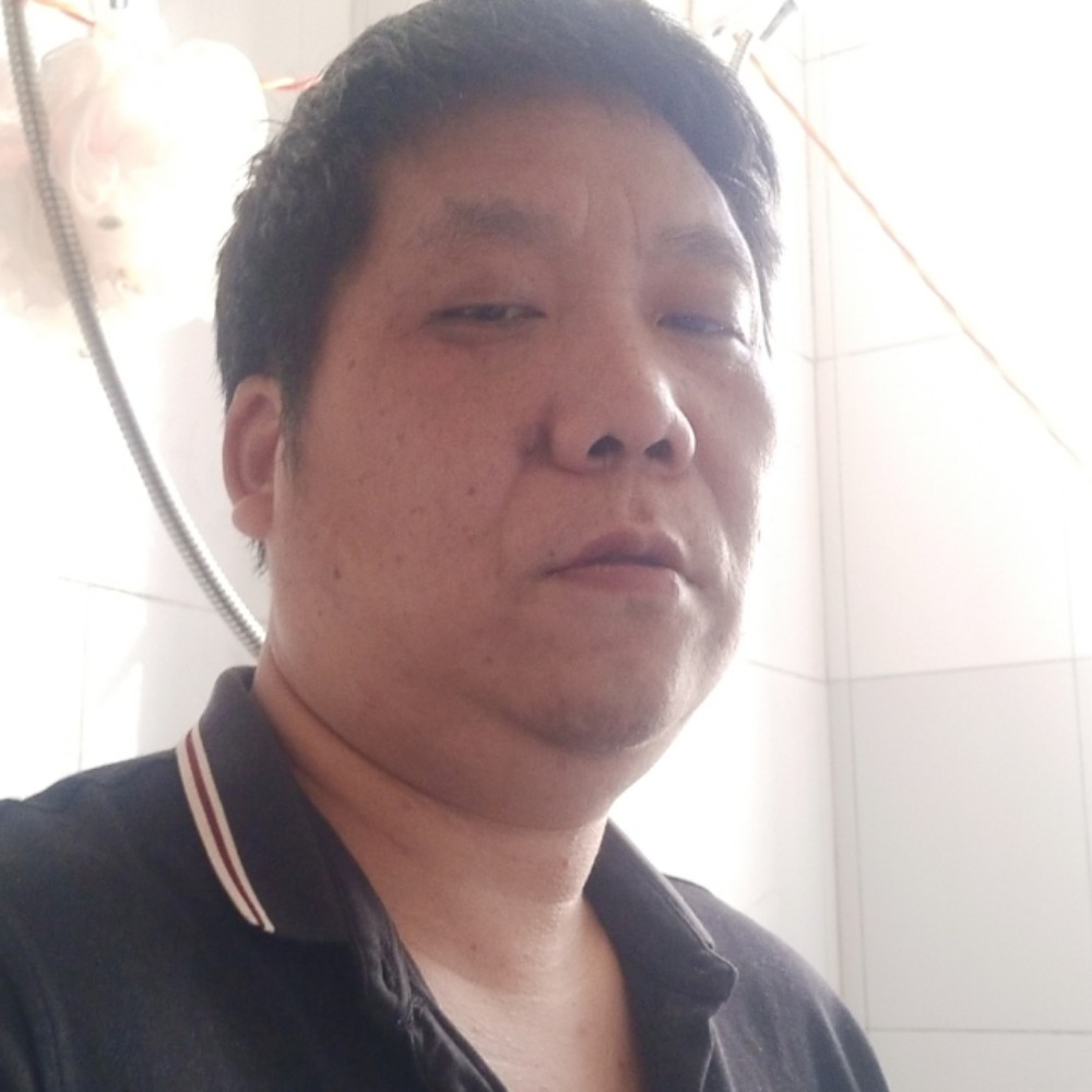 南宫荷的照片
