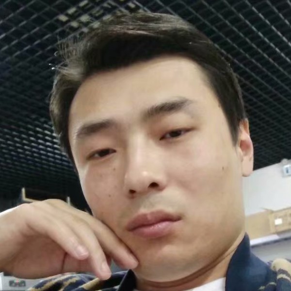 背后等于夏露的照片