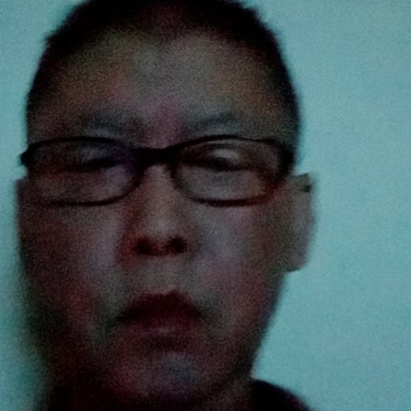 小蘑菇拾忆单薄的照片