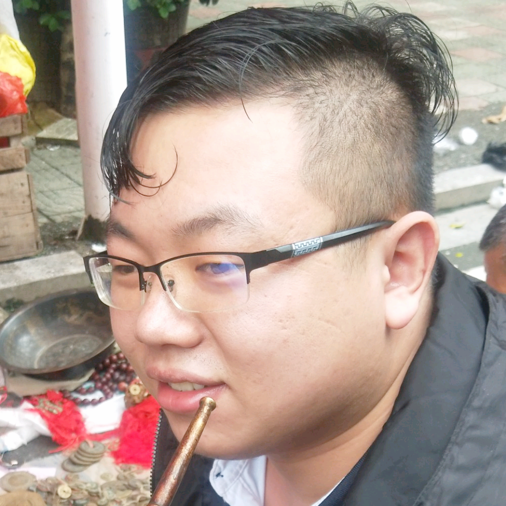 鄧平凡的照片