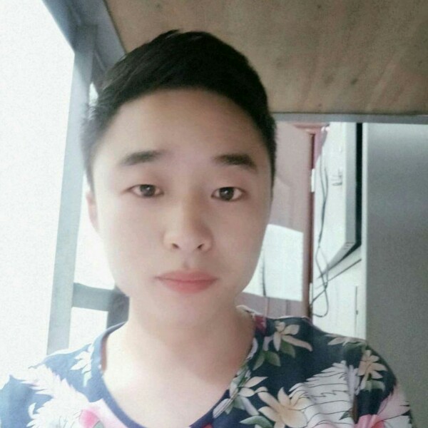 落后挽手逐风的照片