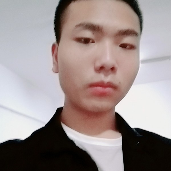 依纞伱的照片