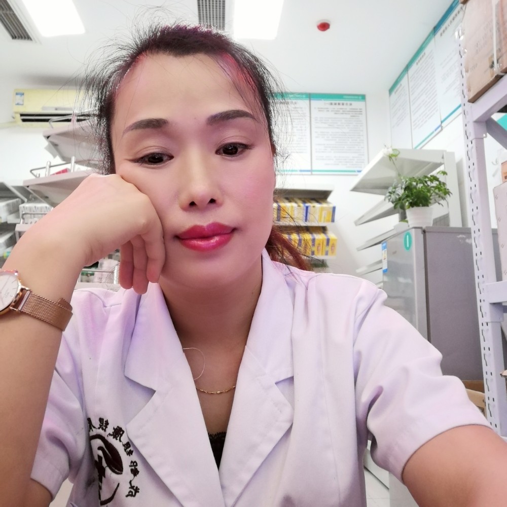 睫毛邂逅单纯的照片