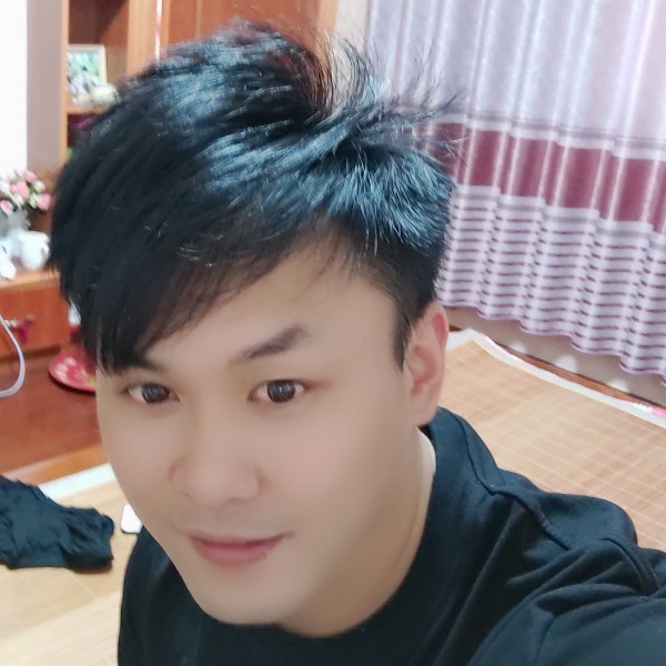 小熊猫打幸福的照片