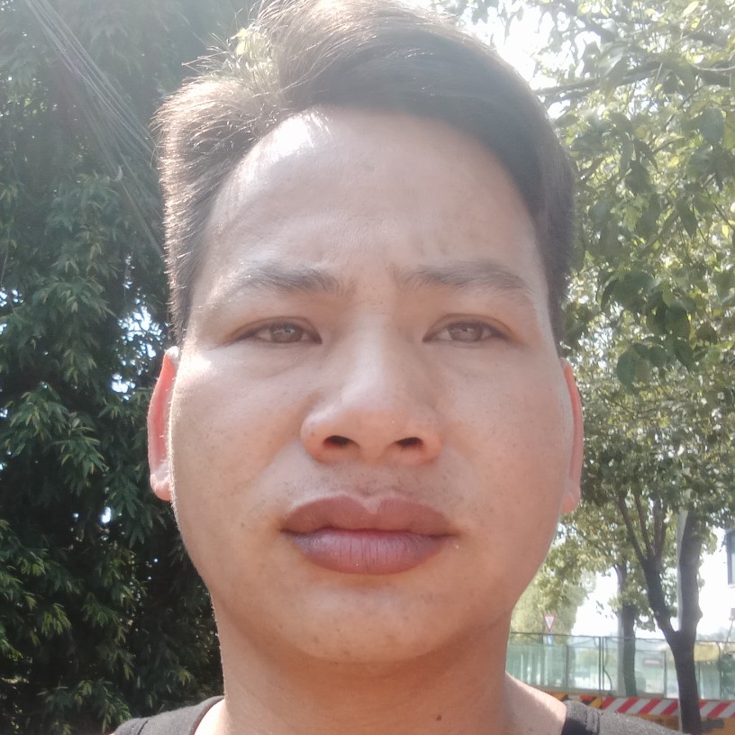 工地奋斗小哥的照片