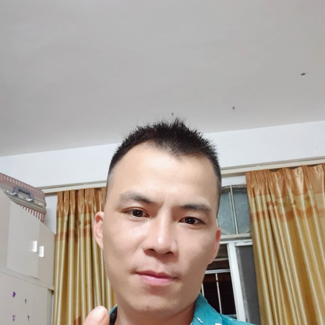 忧郁深拥惊鸿的照片