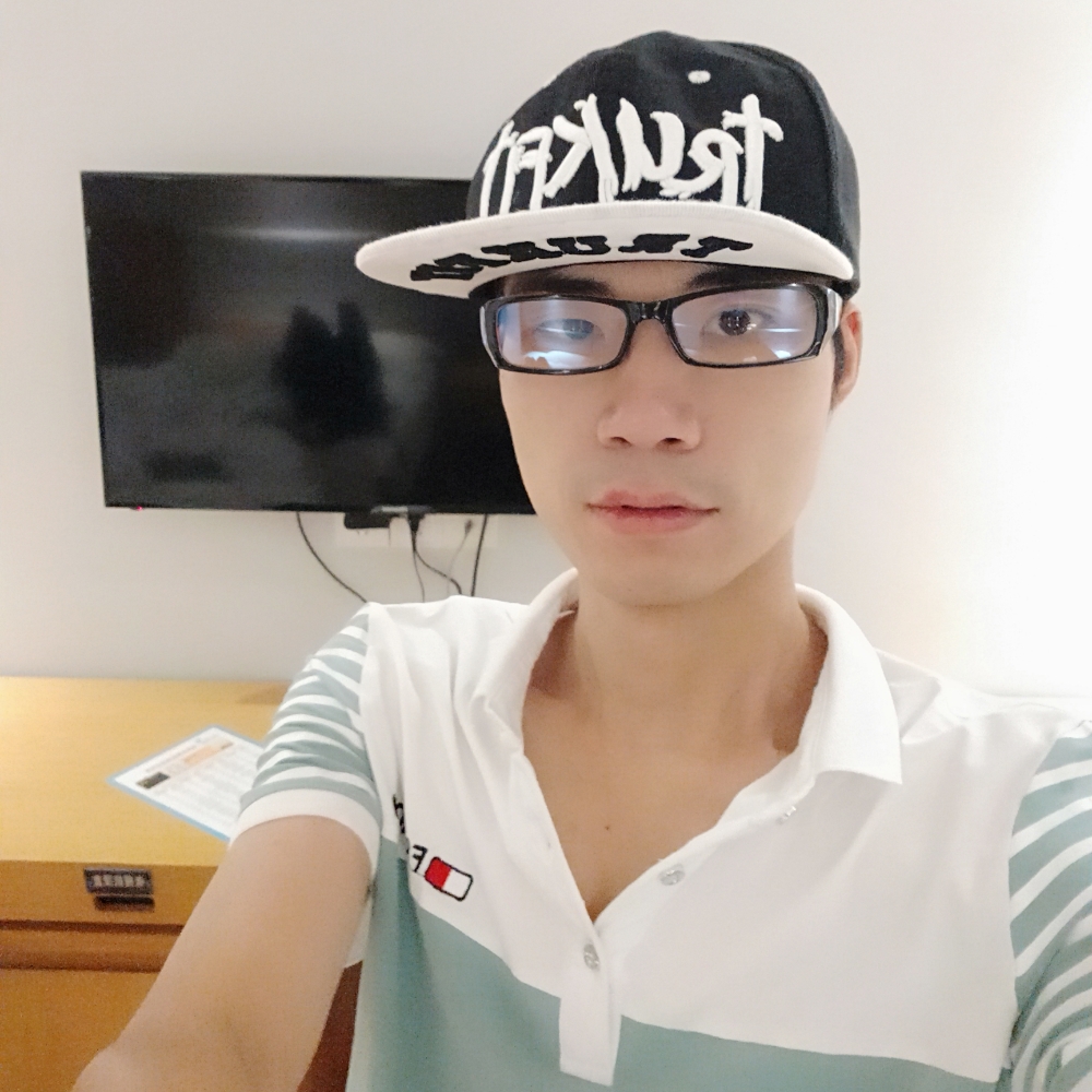 背后泪了翅膀的照片
